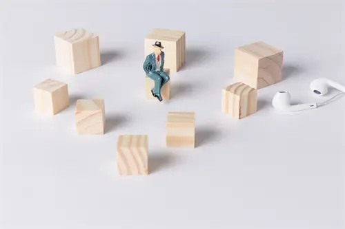 法律顾问属什么岗位好考